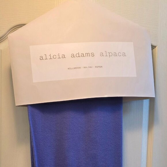 Alicia Adams Alpaca Throw - Picture 1 of 6